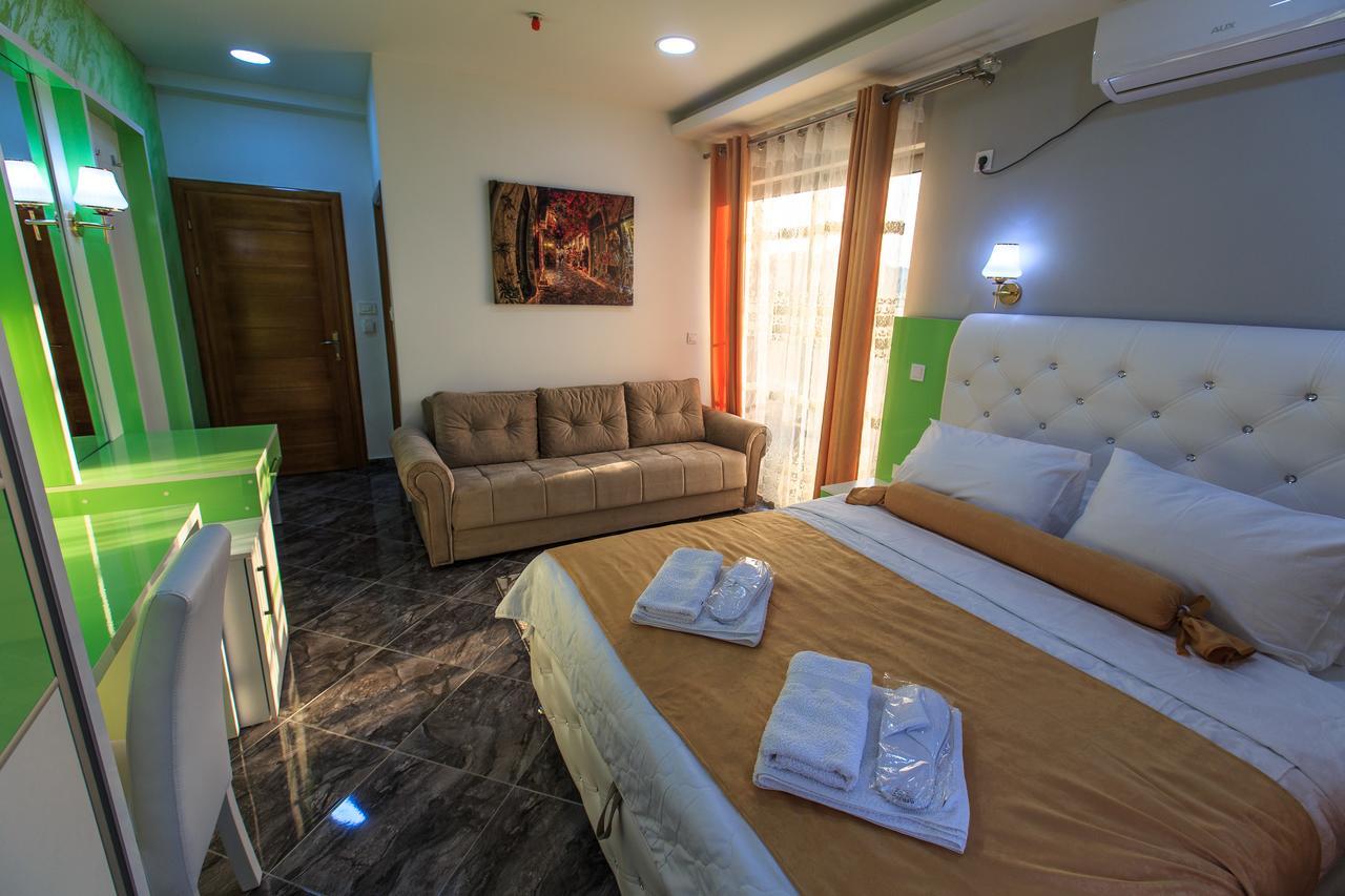 Hotel Hoti II Ulcinj Ngoại thất bức ảnh