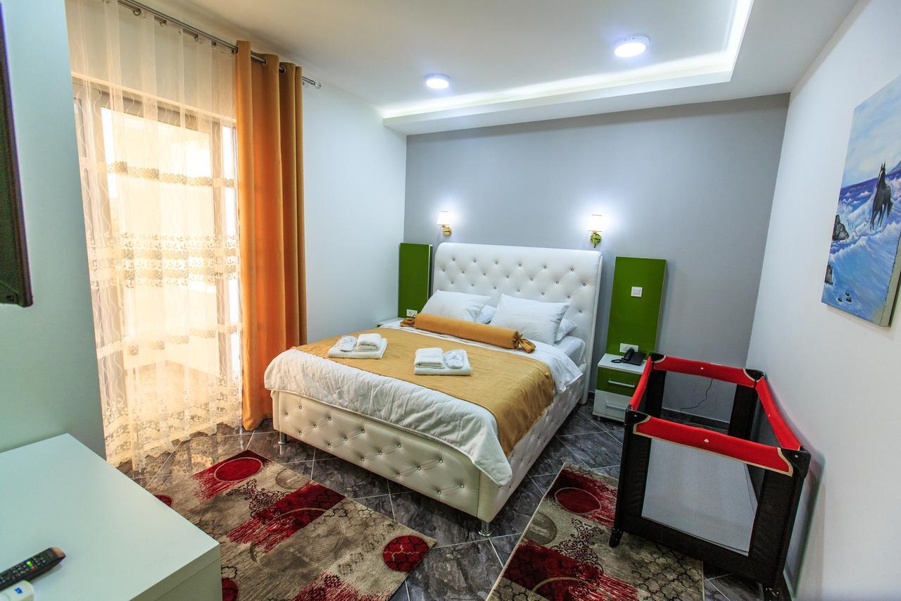 Hotel Hoti II Ulcinj Ngoại thất bức ảnh